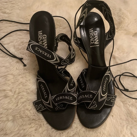 š„š„VERSACE Sandals Size 9 (Europe 40) - Picture 5 of 15